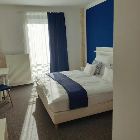 Bed and Breakfast Szitakötő Panzió Fertőrákos Exterior foto